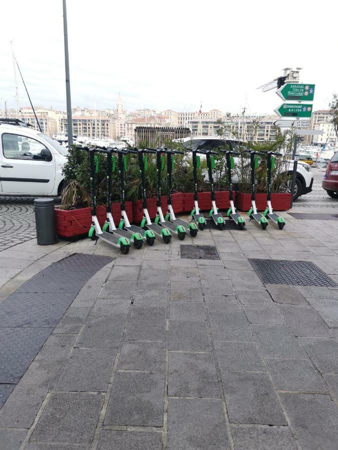 Les Mats Du Port Daire Marsilya Dış mekan fotoğraf